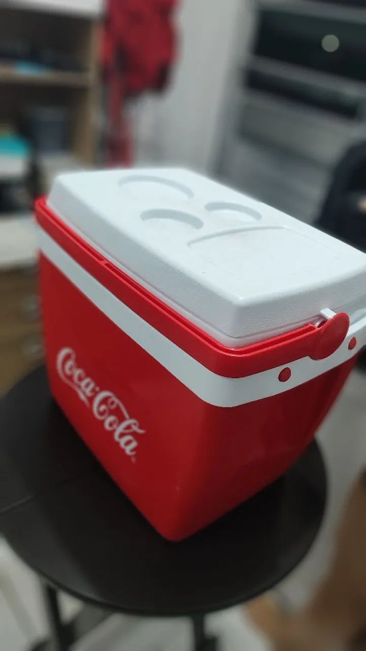 Caixa térmica Coca Cola 26L + Brinde (Leia a descrição) - Foto 2