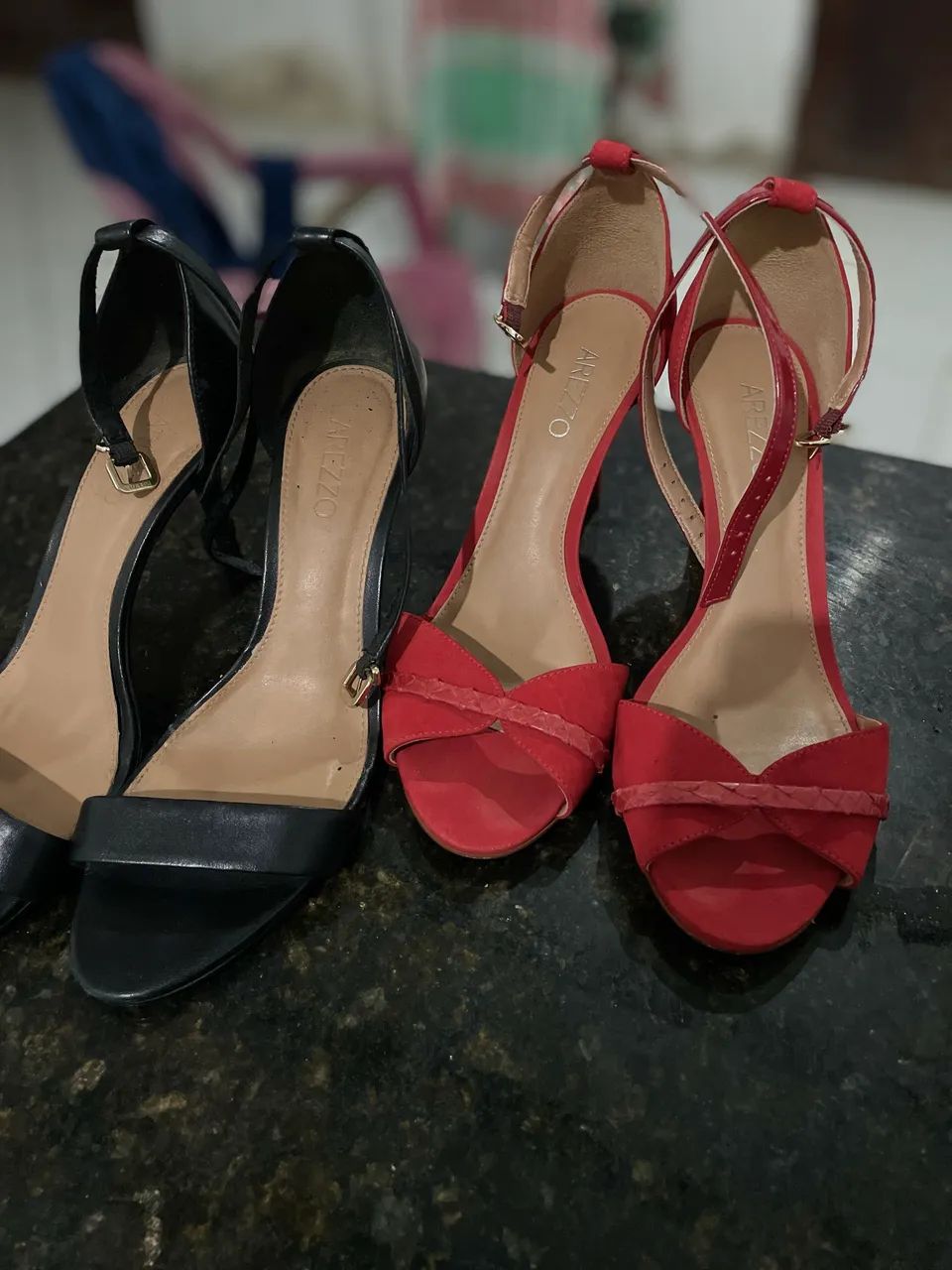 Salto Arezzo vermelho e preto - Foto 4