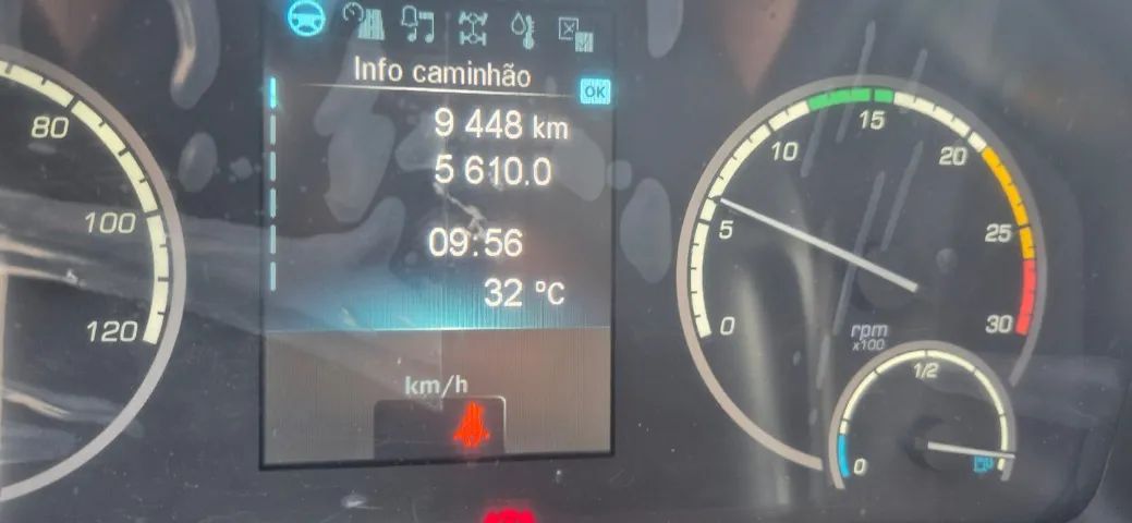 Caminhão Mercedes ACCELO 1017CE  - Foto 8