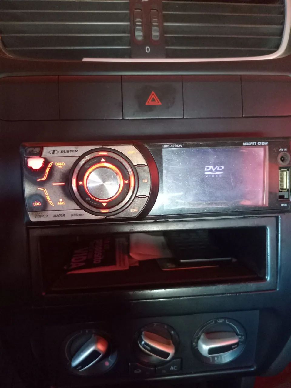 Som automotivo HBD-9200AV