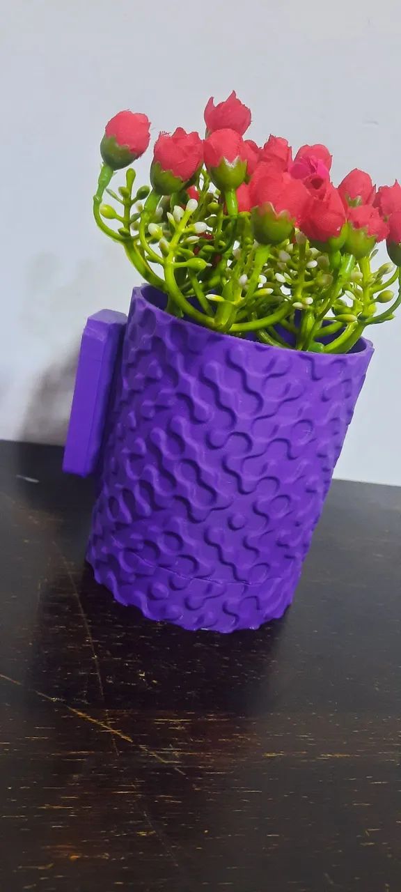Vaso cachepo com texturas em Impressão 3D. 