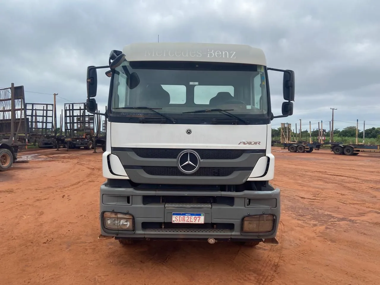 Caminhão Mercedes-Benz Axor 3344 ano 2022 243.000km