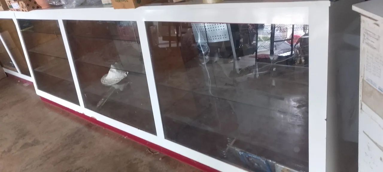 Balcões, vitrines, expositores diversos - Foto 6