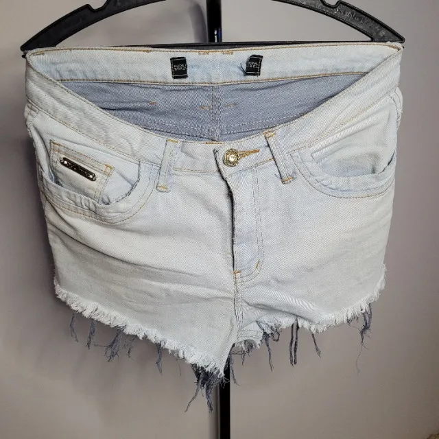 Short jeans feminino curto claro - Tamanho 38