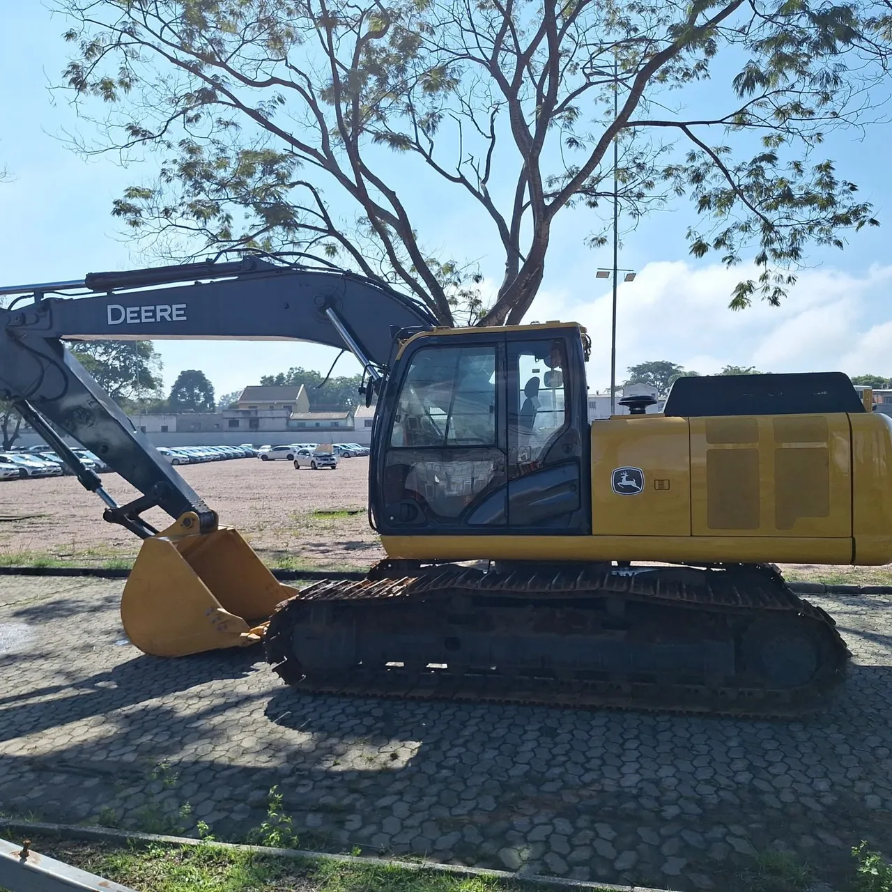 Escavadeira Hidráulica John Deere 210GL - Excelente estado