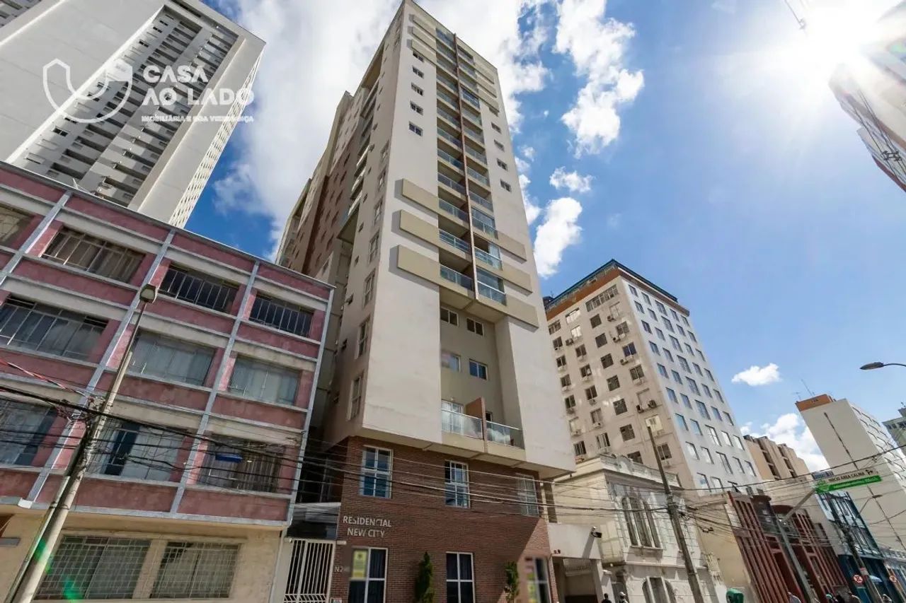 Apartamento de 58m² semimobiliado com 02 quartos no Centro - Curitiba/PR