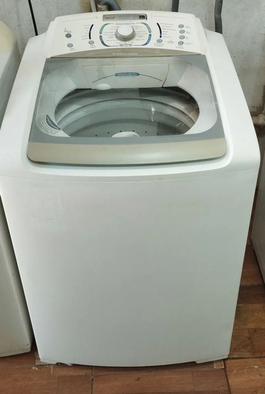 Vendo lavadora faz tudo Electrolux 15 kg revisada 