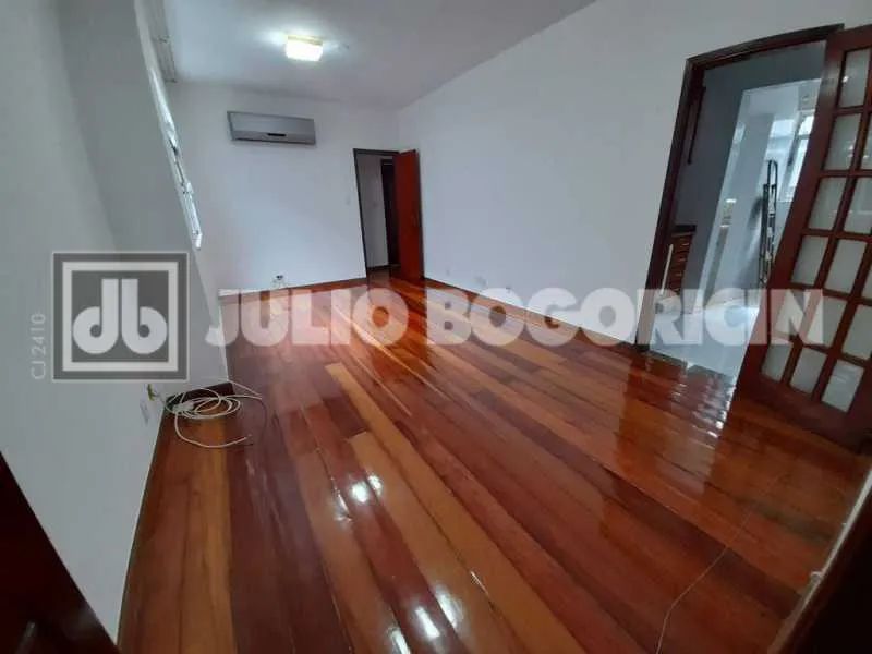 Ilha do Governador - Tauá - VENDA - Apartamento - Vazio - 3 Quartos (2 Suítes) - Elevador 