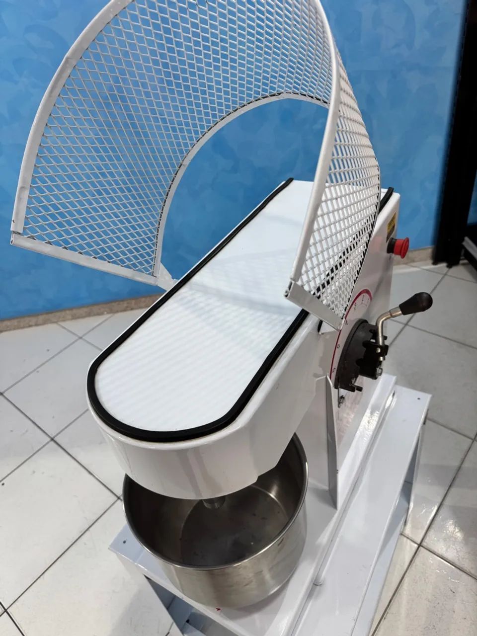 Batedeira Planetária 12 Litros 6 Velocidades  - Foto 4