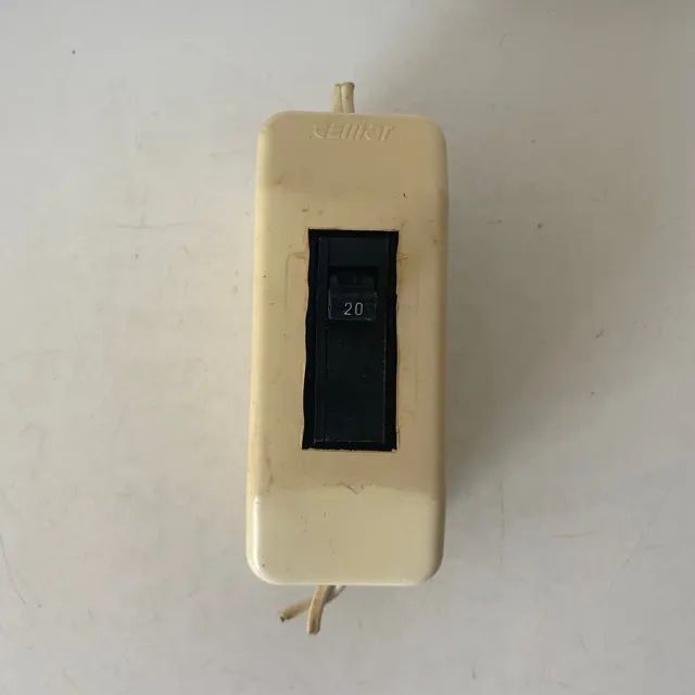 C266 Disjuntor usado elétrico 20 amperes monofásico 