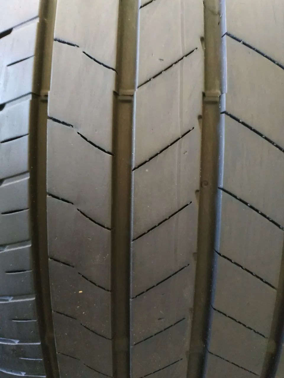 02 pneus 215/50/17 bridstone T005 - Foto 5