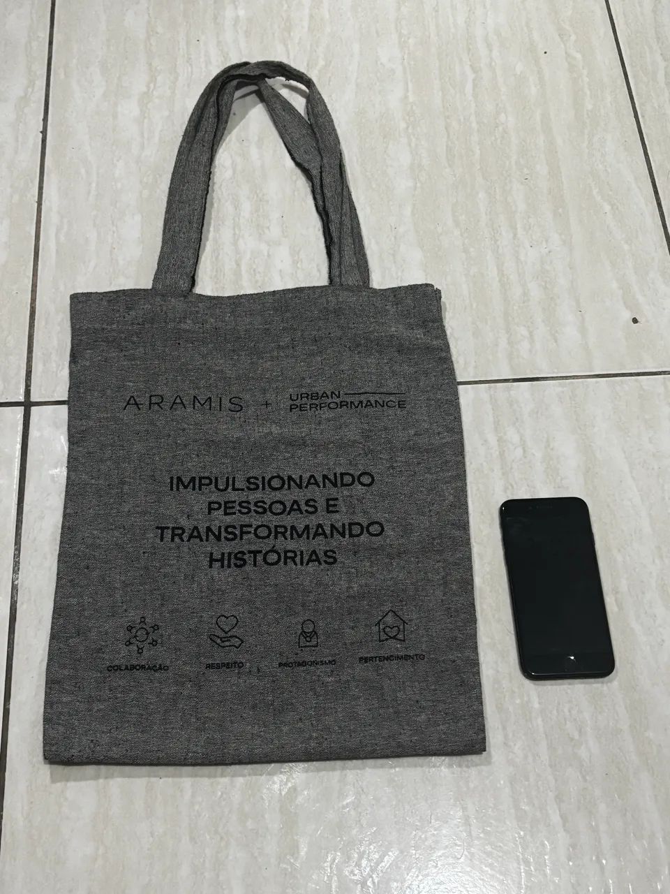Ecobag cinza da Aramis sustentável - Foto 2