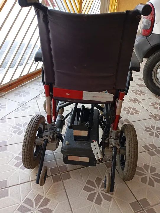 Cadeira de rodas eletrica  - Foto 4