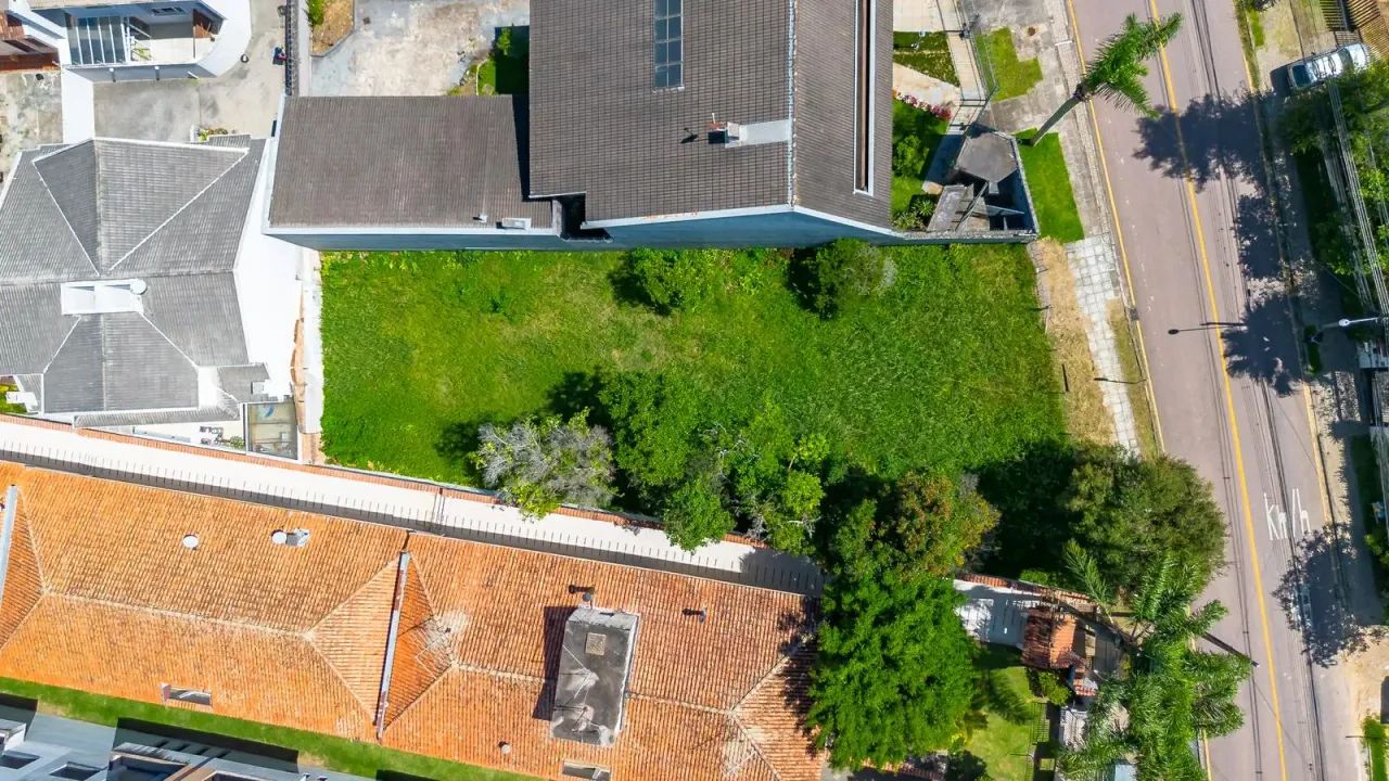 Terreno ZR-3 no Seminário