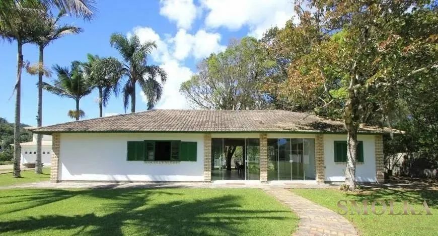 Casa com 4 Quartos para Alugar, 489 m² - Foto 2