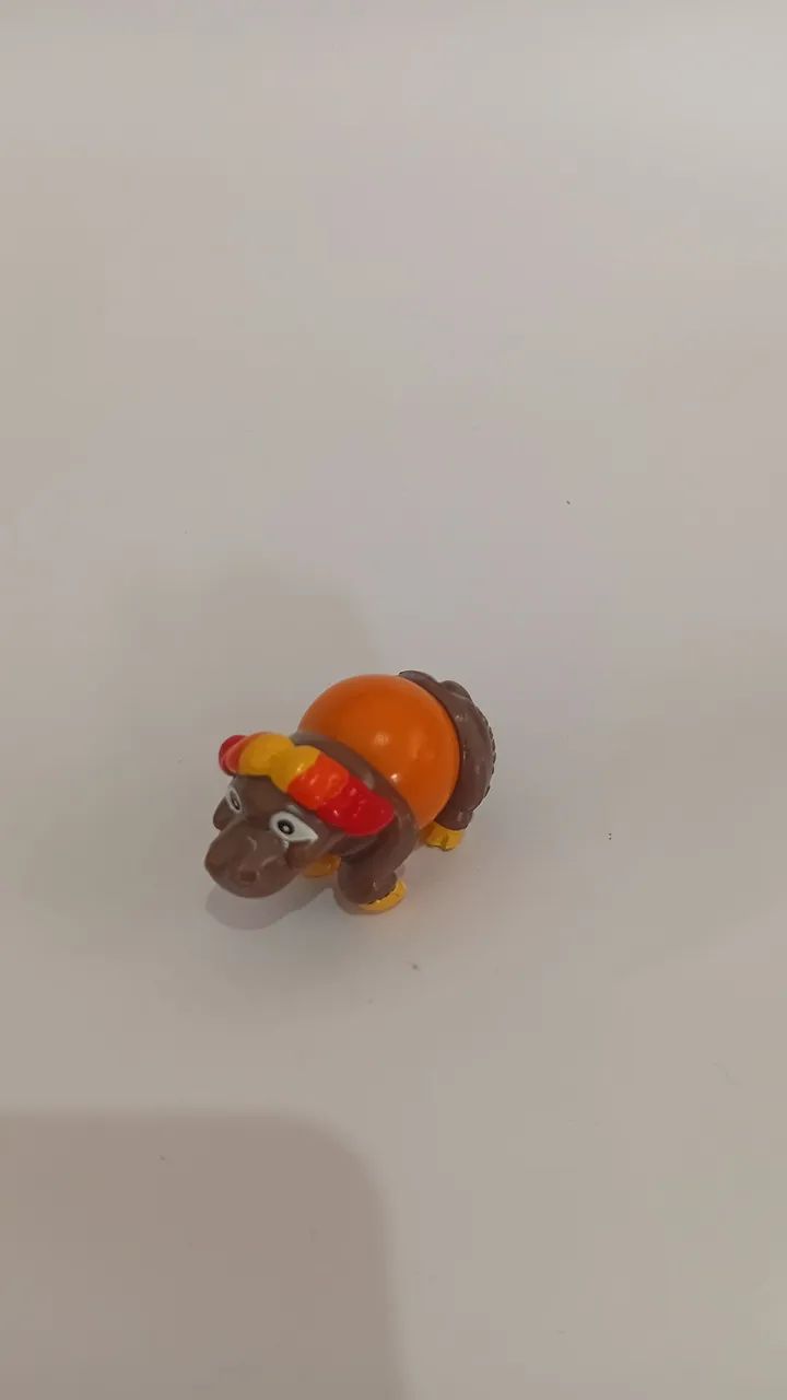 lote 5 bonecos coleção Animais bolinha kinder ovo  - Foto 2