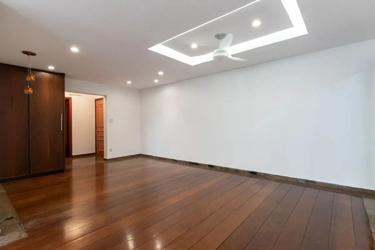 Apartamento tipo para venda com 3 quartos, sendo 1 suíte, 138m² - Foto 5