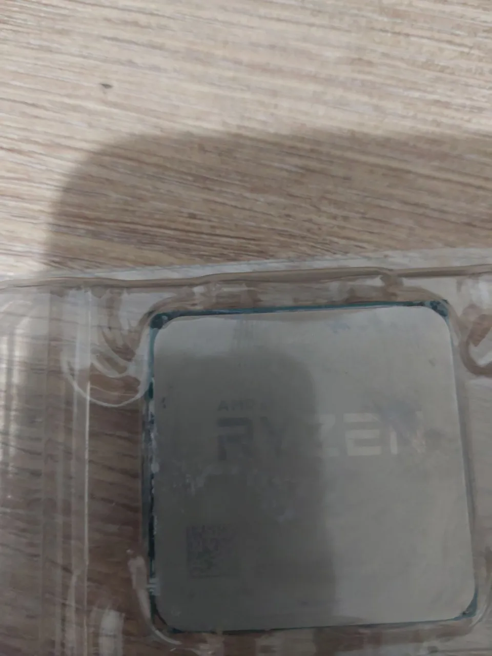 Ryzen 5 1600 com cooler original