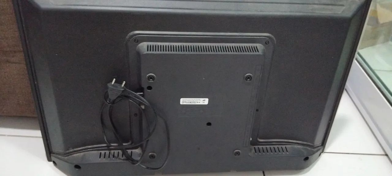 Philco 32-inch TV, defective, read the description!64595540235905121