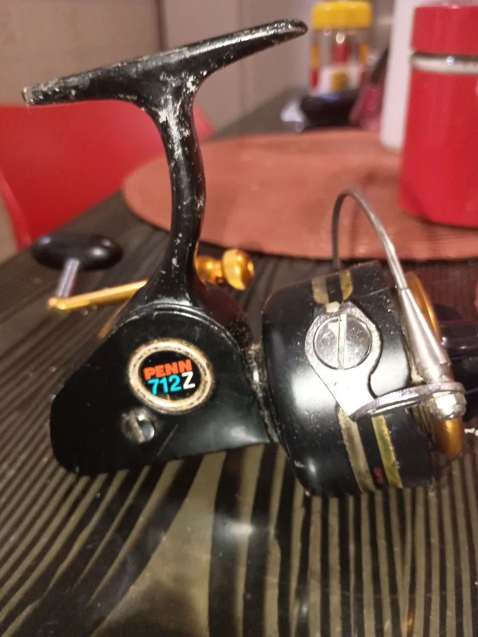 Molinete de pesca penn 712z 