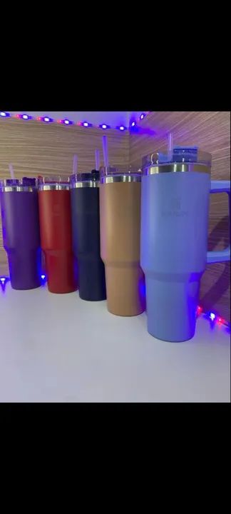 Coqueteleiras copos e garrafas  - Foto 4