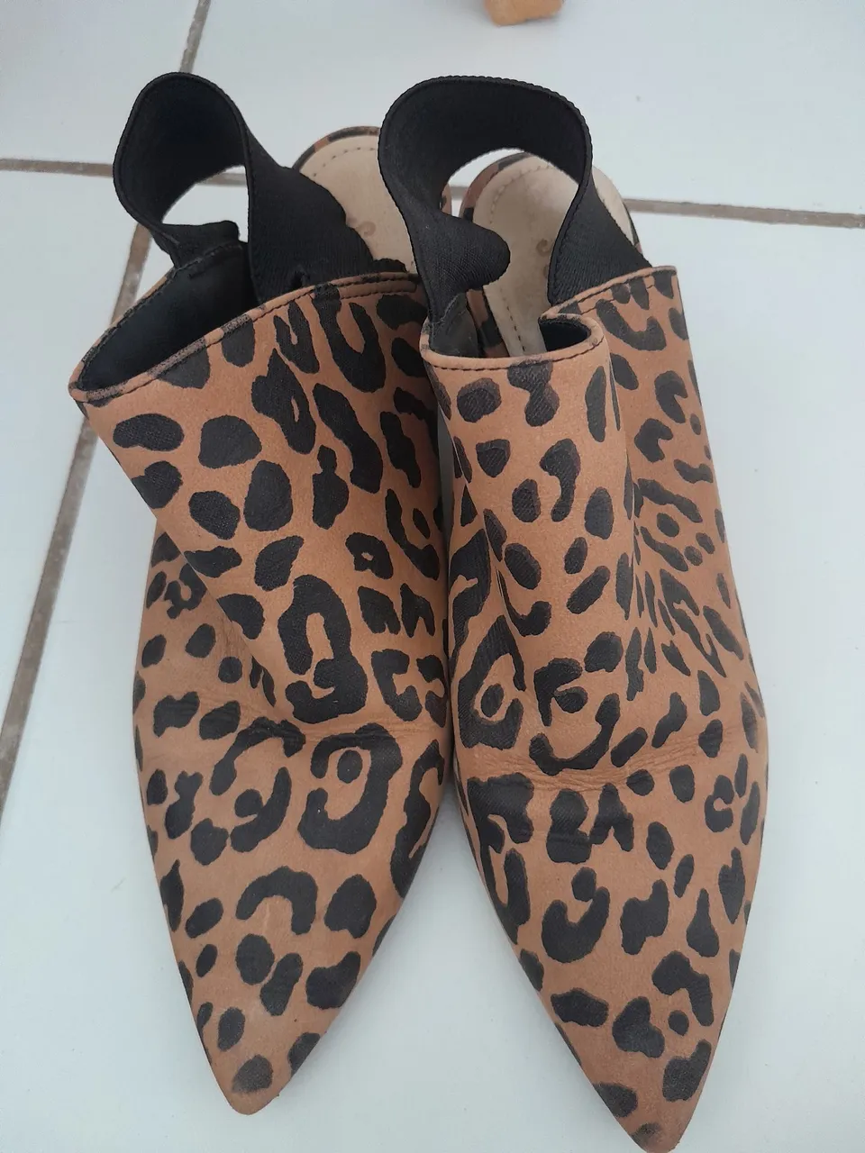 Sapatilhas com estampa de leopardo