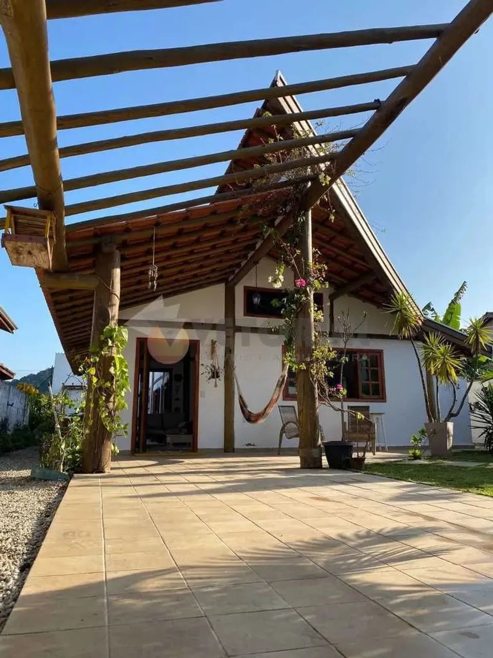 Casa com 3 dormitórios à venda, 142 m² por R$ 970.000 - Capricórnio II - Caraguatatuba/SP