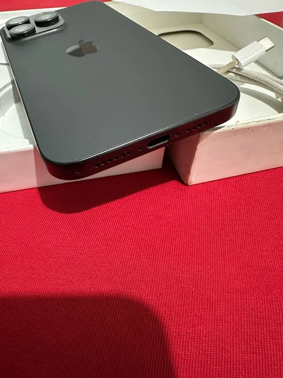 iPhone 15 Pro Max - Foto 5