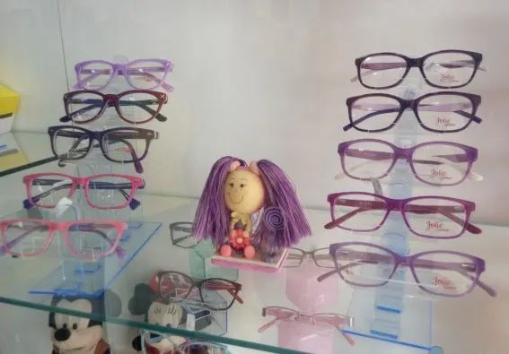 Expositor de óculos modelo escadinha. Ideal para óticas. - Foto 3