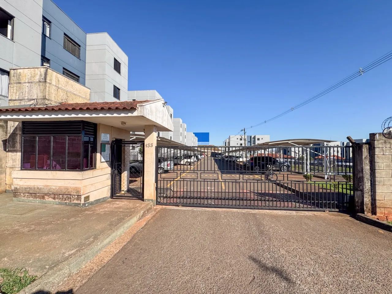 Apartamento para alugar na região Leste, no Edifício Residencial Lindóia com 2 quartos.