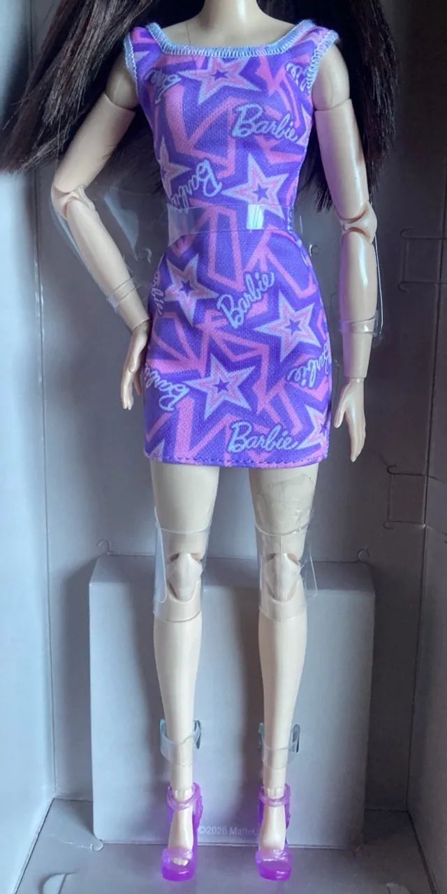 Corpo Barbie basics 06 + Cabeça Asiática - Foto 3