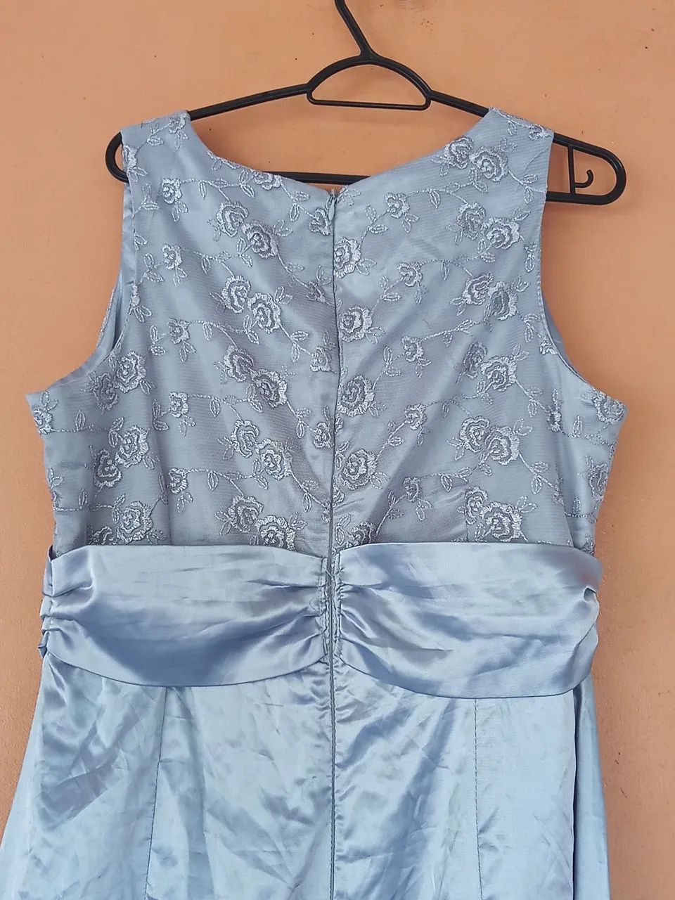 Vestido de cetim - Foto 4