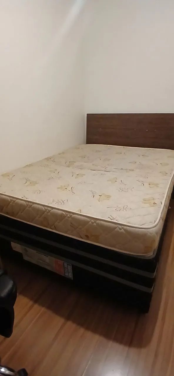 Vendo Cama Box (base+ Colchão) - Foto 2
