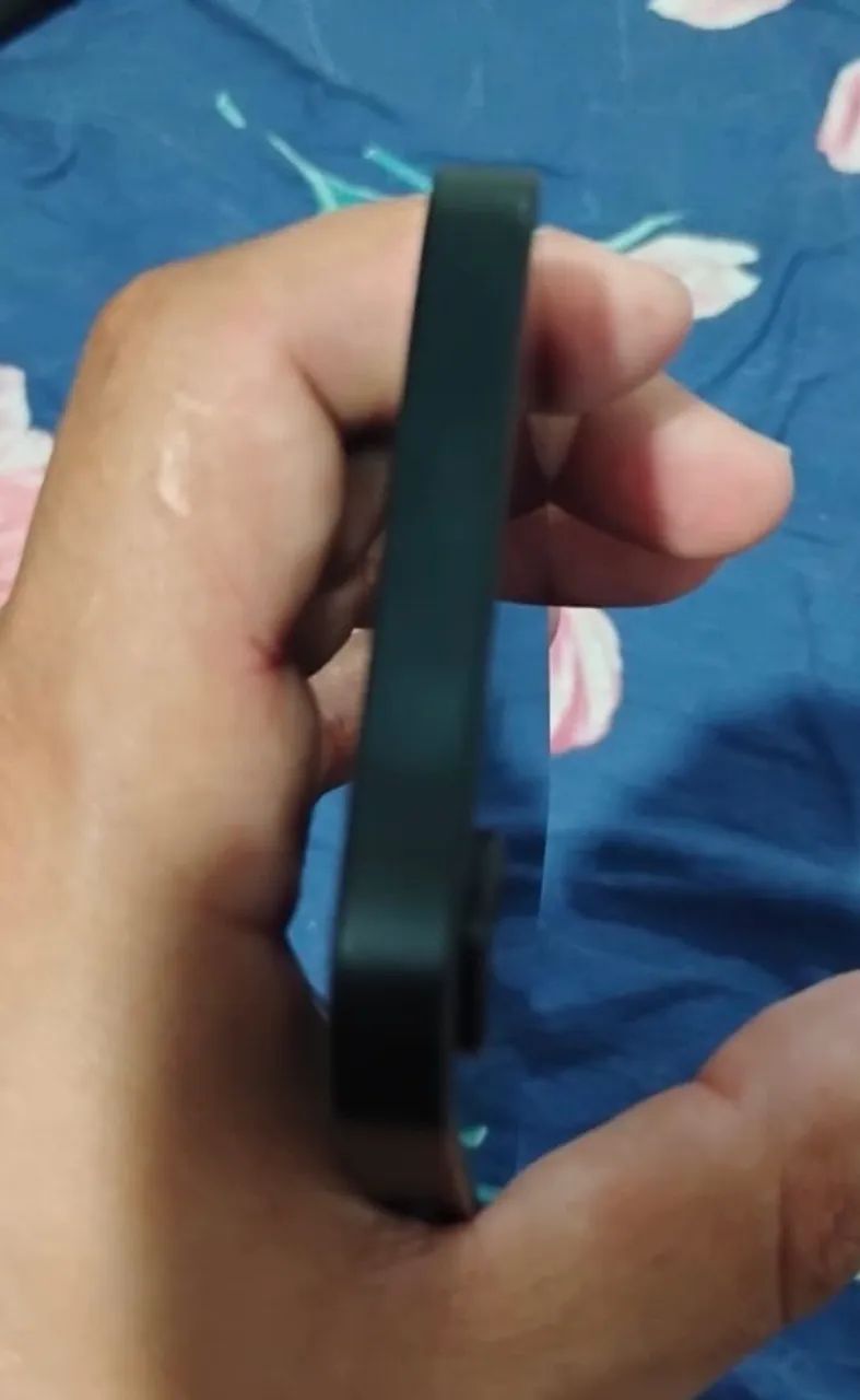 iPhone 16e 258g - Foto 4