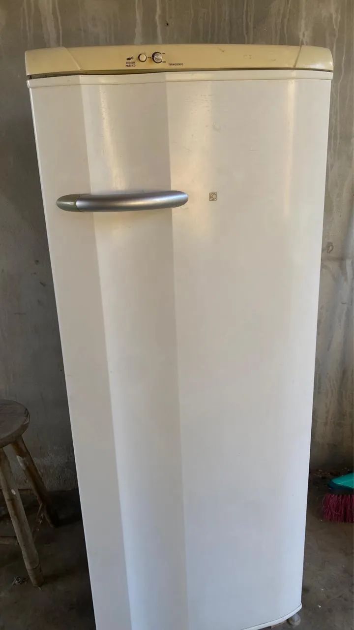 Geladeira eletrolux 375 litros  - Foto 5