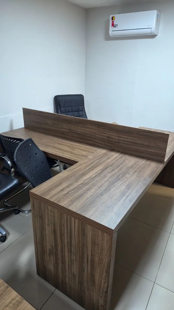 Mesa compartilhada para escritório