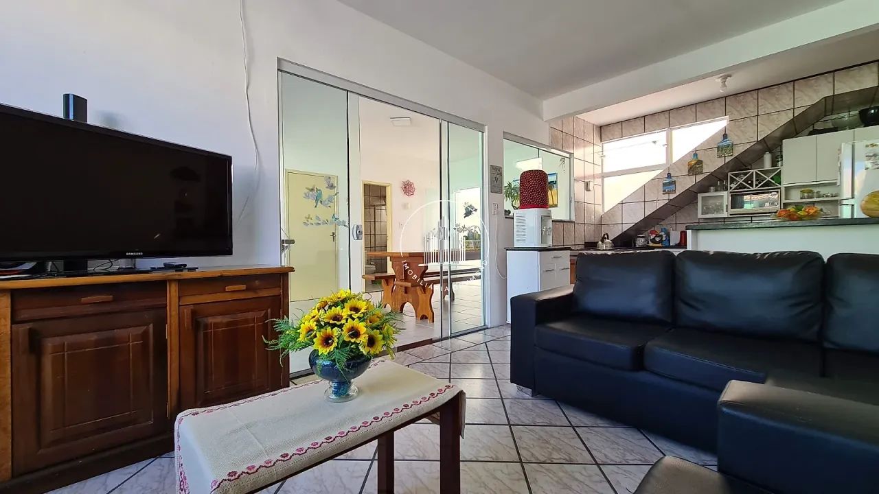 Casa 5 Quartos com 1 Suíte e 170m² - Universitário - EST - Foto 4