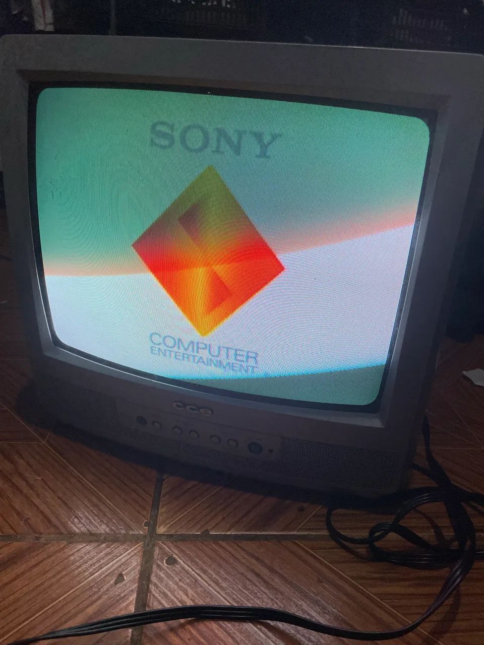 VENDO TV DE TUBO CCE! - Foto 3