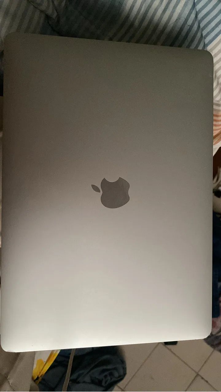 MacBook Pro 2020, Touch Bar  - Foto 2