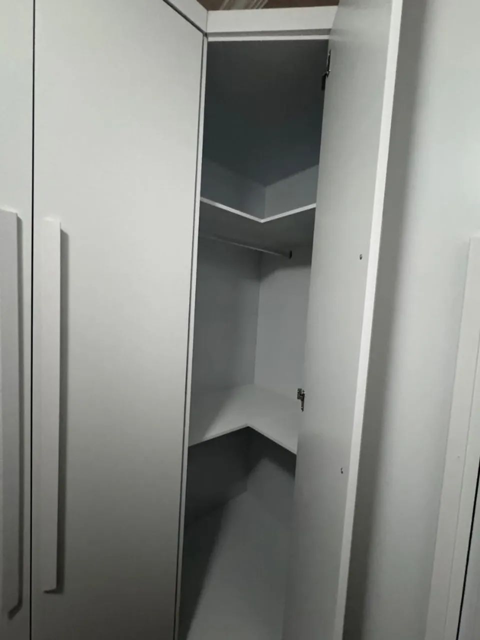 Guarda roupa em L - Foto 2