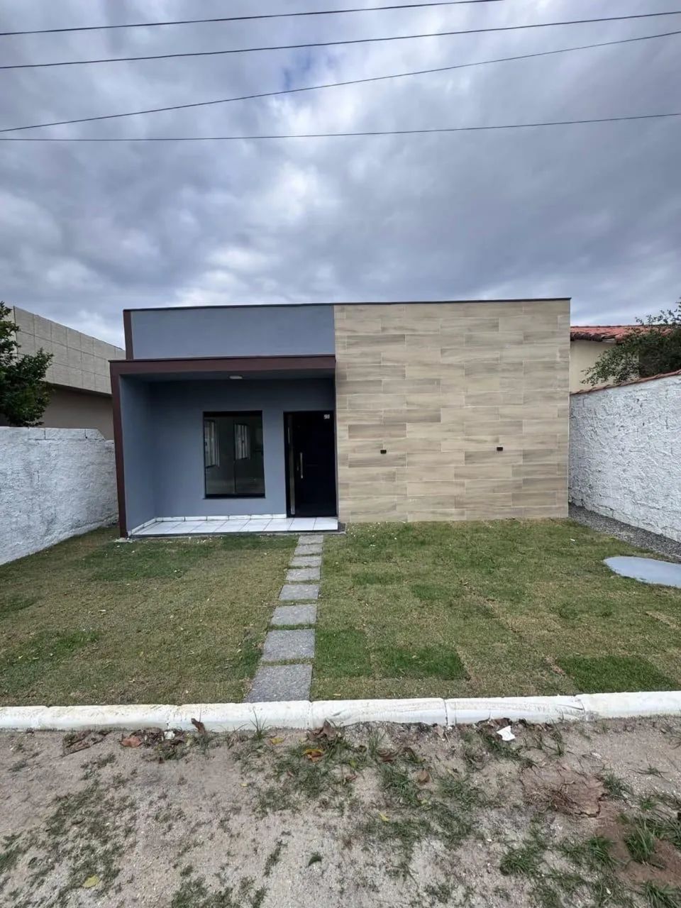 Alugo casa em Itaboraí 