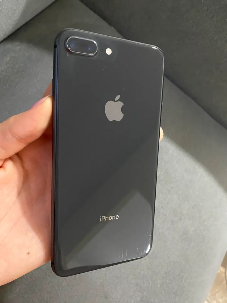 iPhone 8 Plus