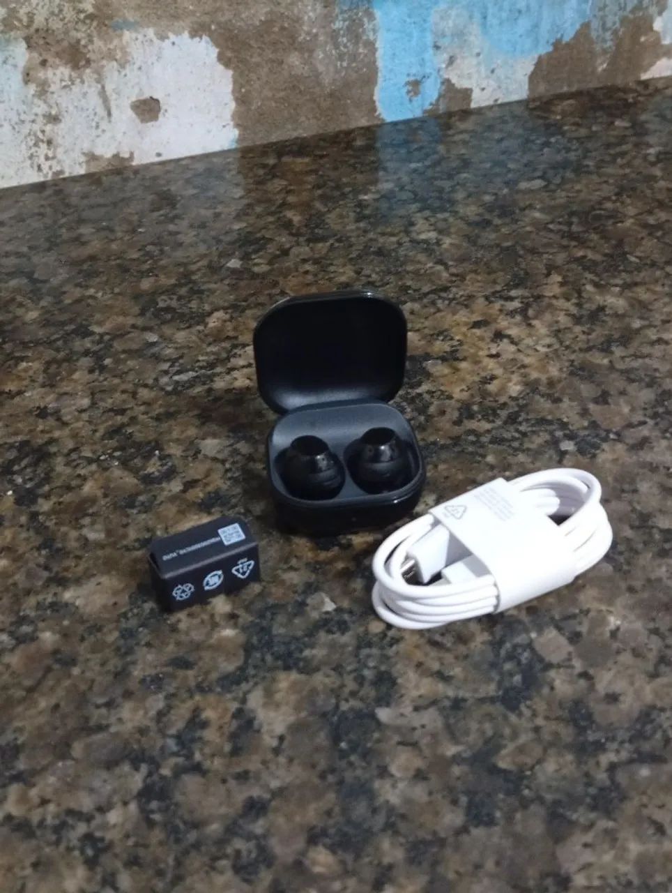 Samsung Galaxy Buds Core - BRAND NEW CONDITION (Used twice) ?