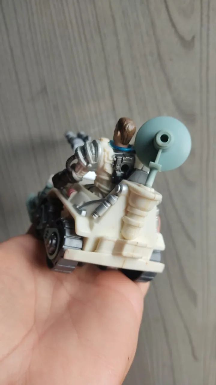 Chap mei boneco e veículo espacial - Foto 4