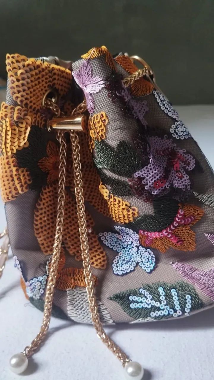 Bolsa toda trabalhada - Foto 3