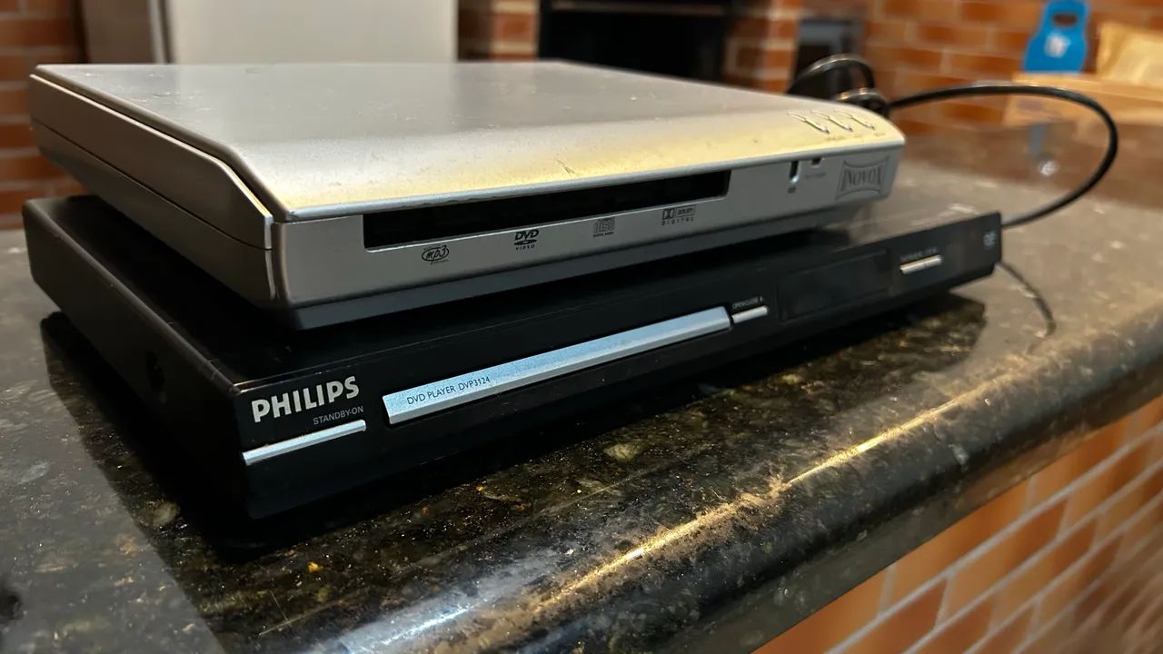 2 Dvd Player + Lote de cd + Jogos de Ps2, pc e Wii (Negociável) - Foto 6