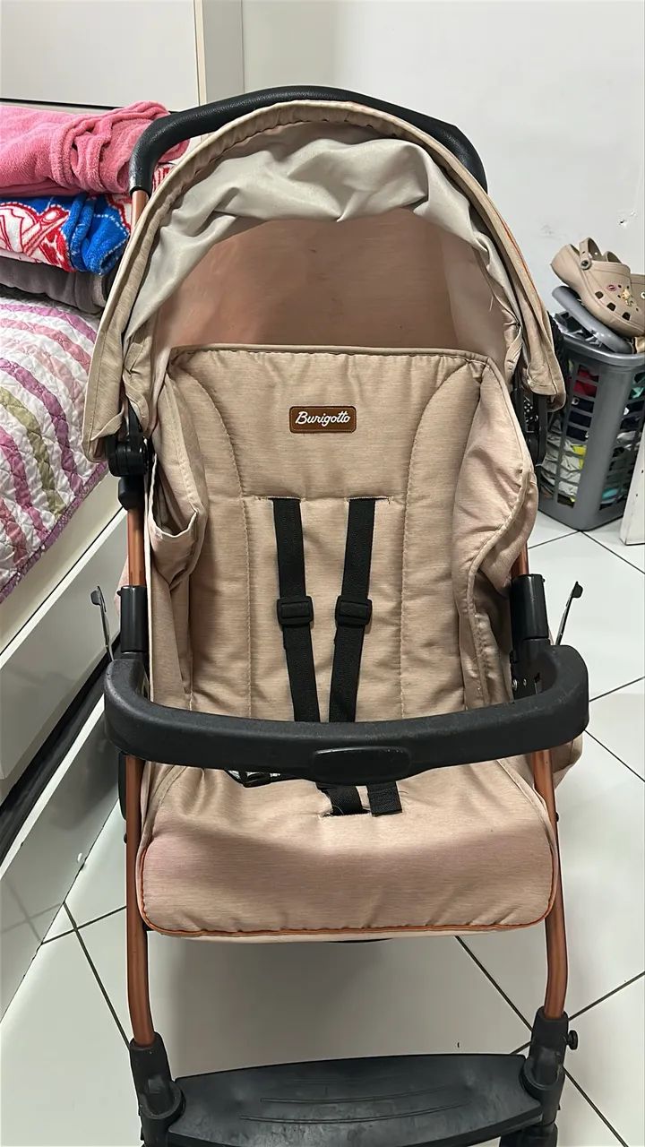 Vendo carrinho de bebê 