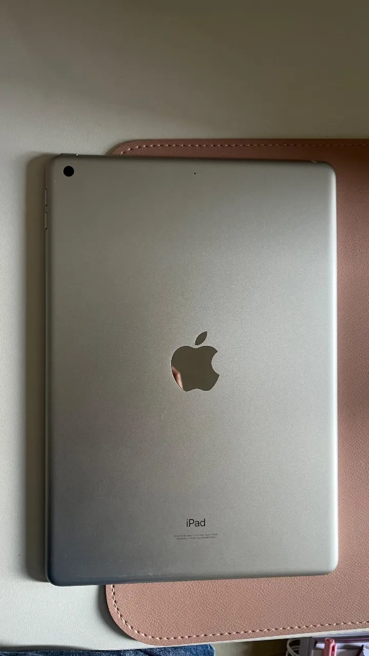 Ipad 7 geração 32gb Wifi + Apple Pencil 1 - Smartwatches - Vila