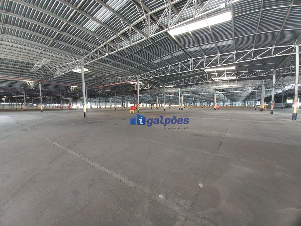 Galpão com 55000 m² em - Universitário - Belo Horizonte/MG