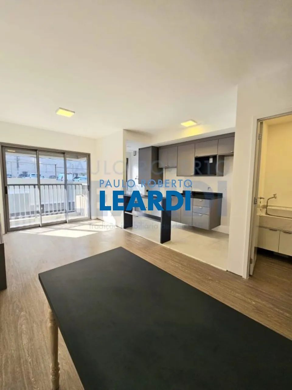 APARTAMENTO - ALPHAVILLE - SP
